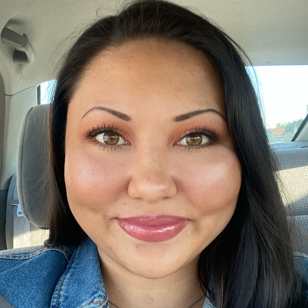 Meet your Posher, Marissa